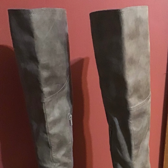 NEW Lucky Brand Tall Suede Taupe 8M - Picture 2 of 16